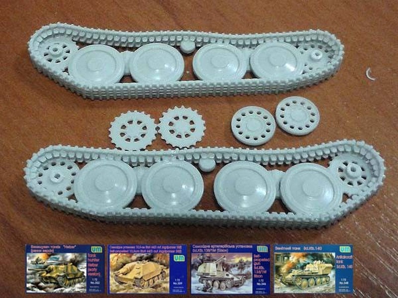 Hetzer / Bison tracked gear - early (UM) - Click Image to Close
